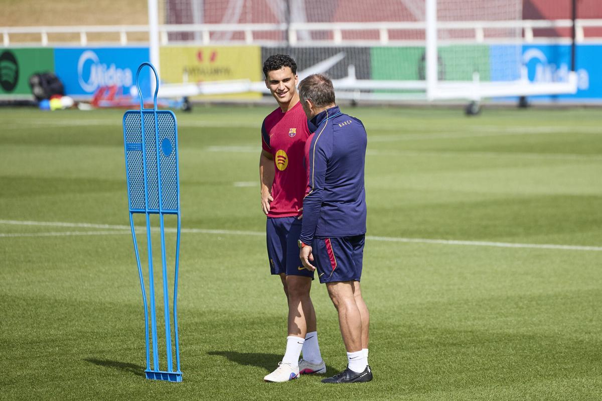 Entrenamiento en el Stage de pretemporada del FC Barcelona 2026-2027 en las instalaciones de la selección inglesa de fútbol de Saint George’s Park Hotel Hilton en Birmingham UK Foto: Dani Barbeito. alvaro cortes . hansi flick. barça. pretemporada 2026/2027 . stage . inglaterra . entrenos. entreno 2026/2027. St. George's Park