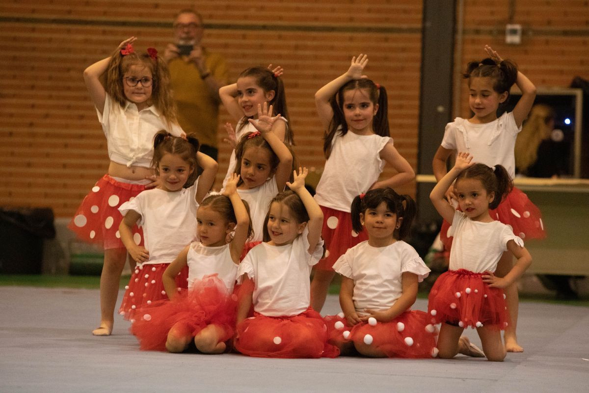 Exhibición gimnástica del Club Mapecca.