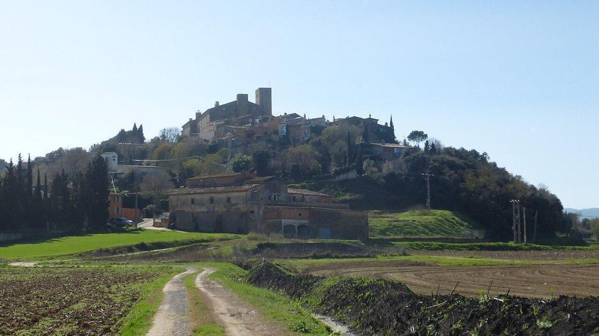 El poble de Castell d'Empordà.