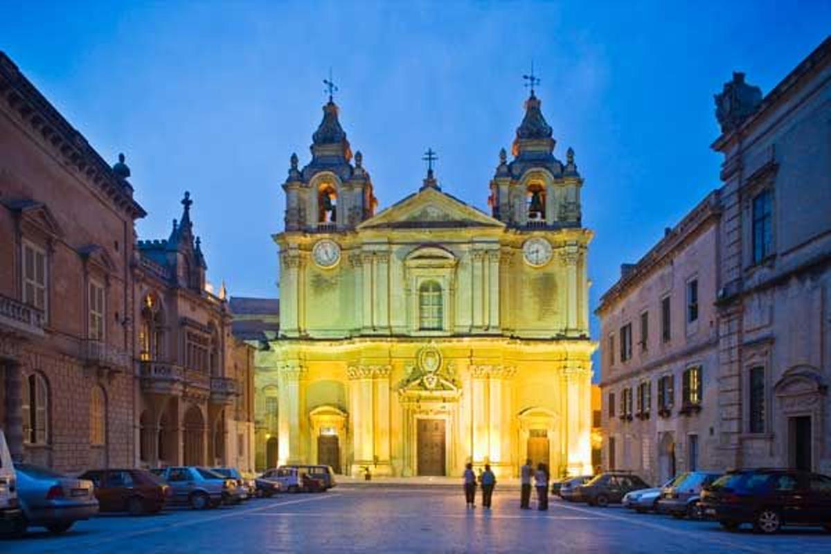 Catedral de San Pablo de noche