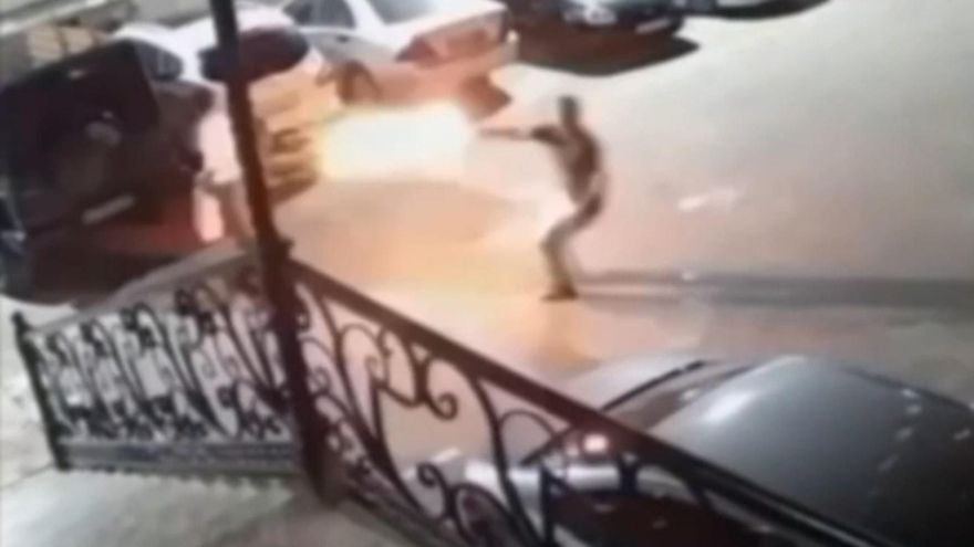 El luchador de MMA Timur Khizriev fue tiroteado en la puerta de su domicilio
