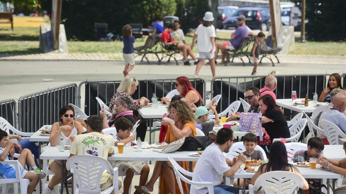 Deporte, música, juegos y fotomatón en el Día de las Familias en Eirís