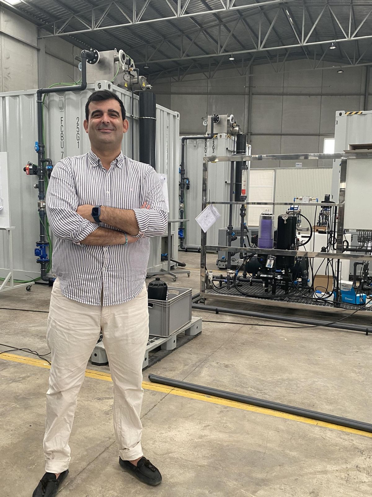 El gerente de Ecohidro en su despacho de Mula