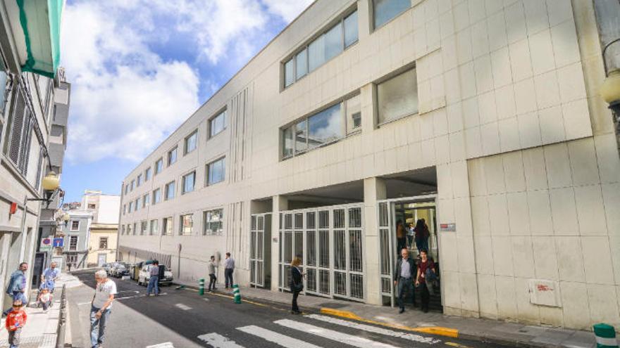 Profesores del Conservatorio protestan por los requisitos de las nuevas  listas de empleo - La Provincia