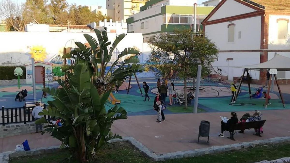 Imagen de archivo del parque infantil situado en la avenida Juan Sebastián Elcano.