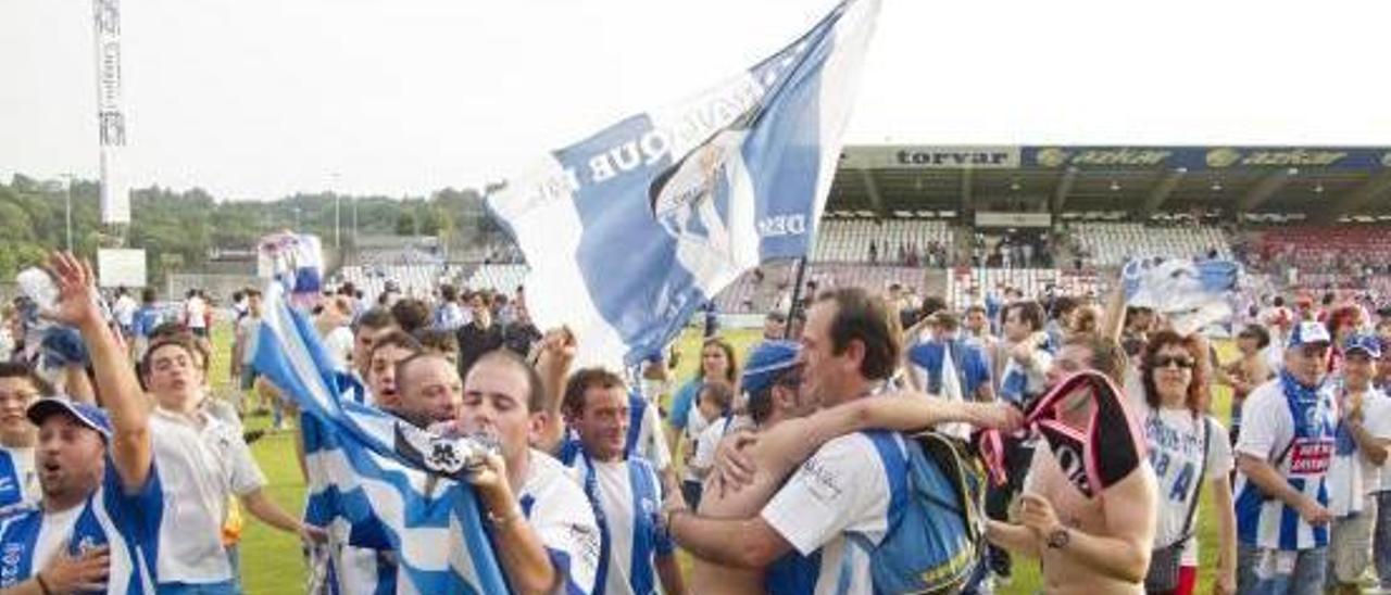 La afición de El Collao confía en poder volver a celebrar este año un nuevo ascenso a Segunda división.