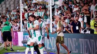 Christian Carracedo y sus tristes antecesores: el Córdoba CF lidera estadísticas de juego ofensivo pero no le muestran el camino al gol