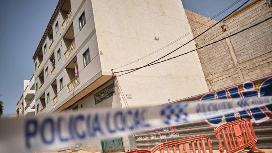 Edificio situado en el número 12 de la calle Fuerteventura, en El Fraile.