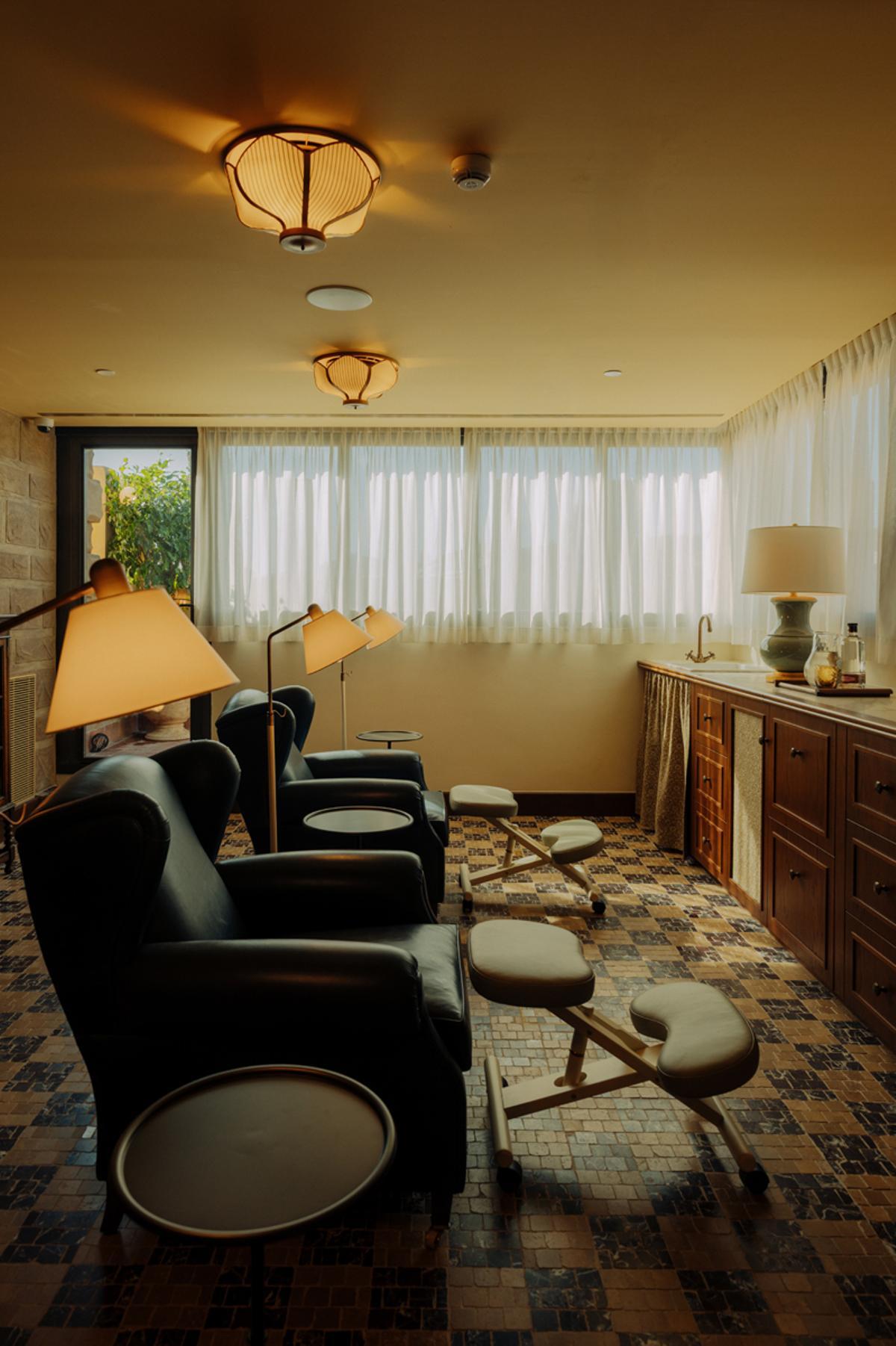 Así ha quedado el nuevo hotel Barcelona Pool House en el Tibidabo