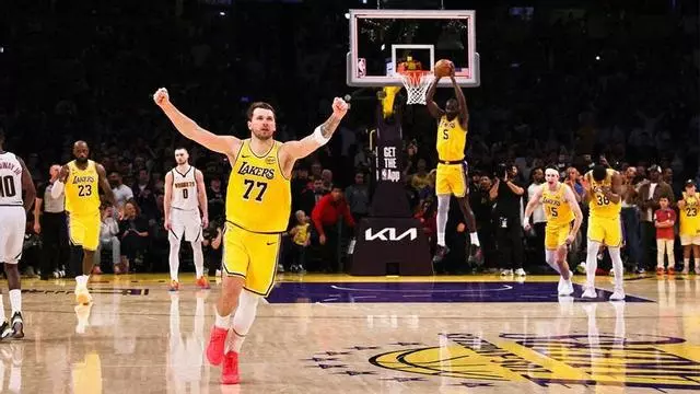 ¿En quién confiarías para que anotara la última canasta del partido? Los Lakers lo tiene claro