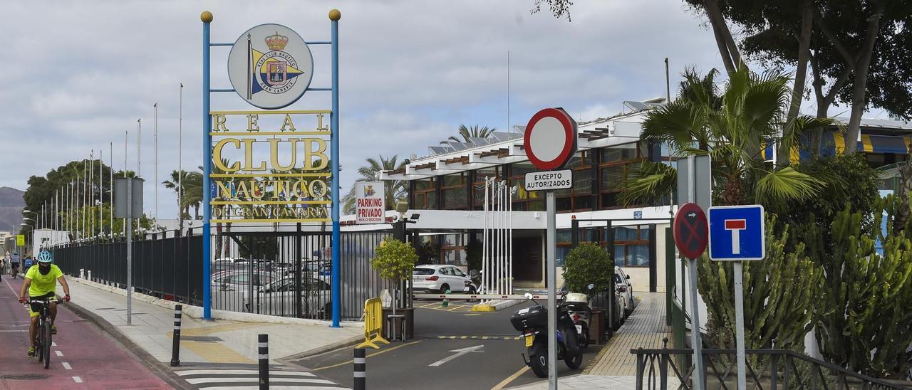 Fachada del Real Club Náutico de Gran Canaria.