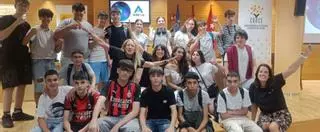 Los futuros científicos estudian en Mieres: el  instituto de Turón encadena premios nacionales