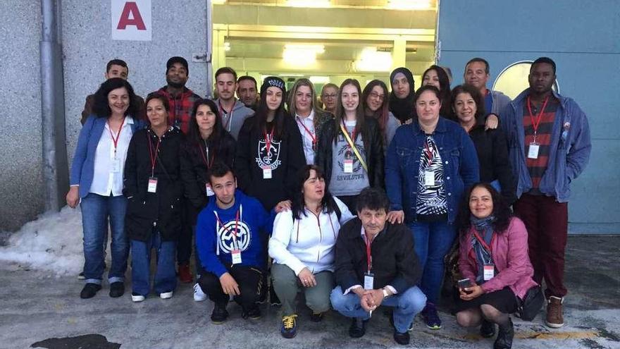 Alumnos que cursan hostelería visitan la lonja