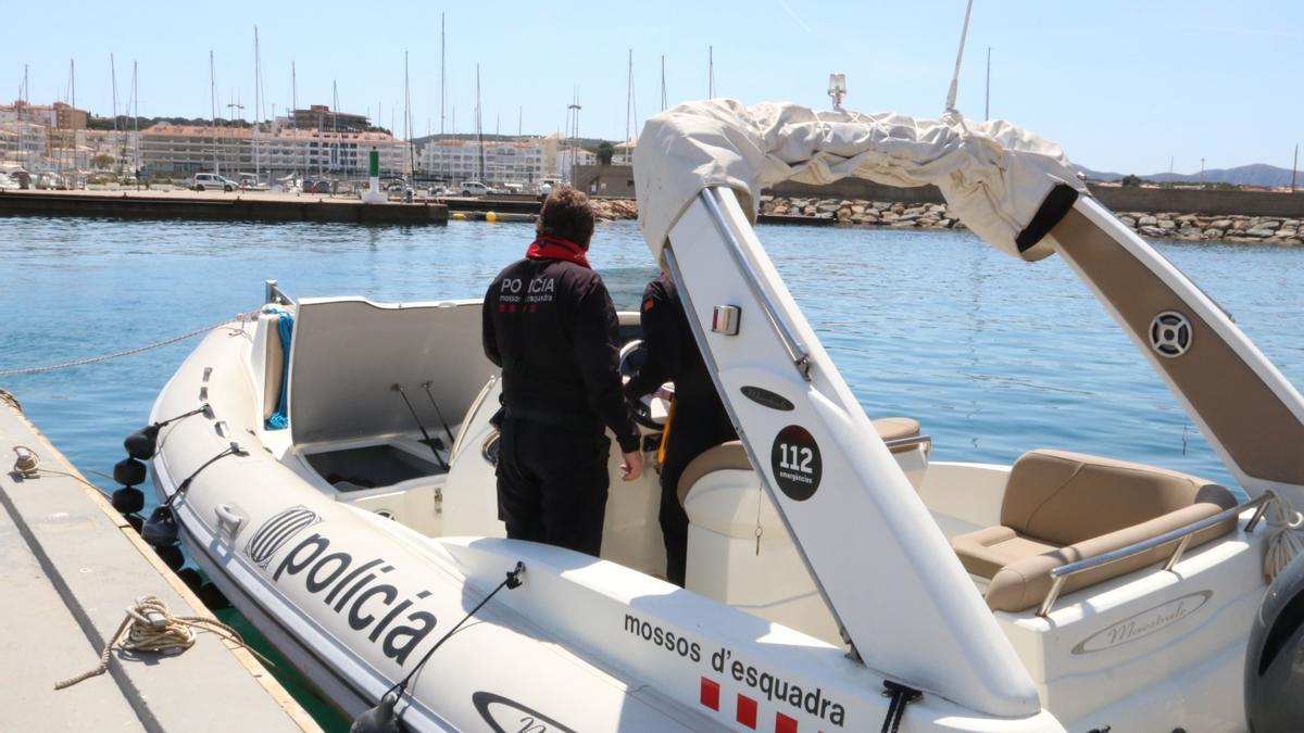 Els Mossos incorporen a Roses una embarcació marítima fruit d'una operació contra el tràfic de drogues