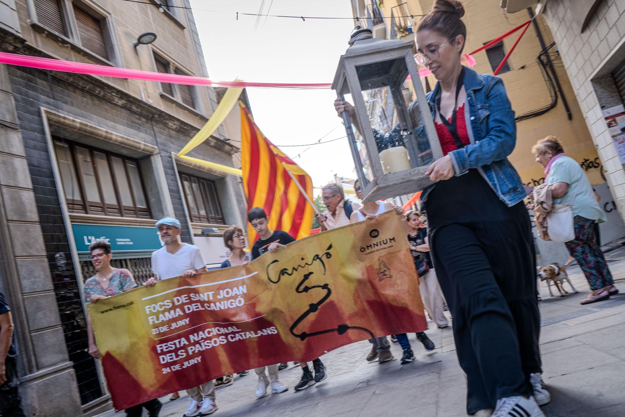 La revetlla i la flama del Canigó arriben a Manresa