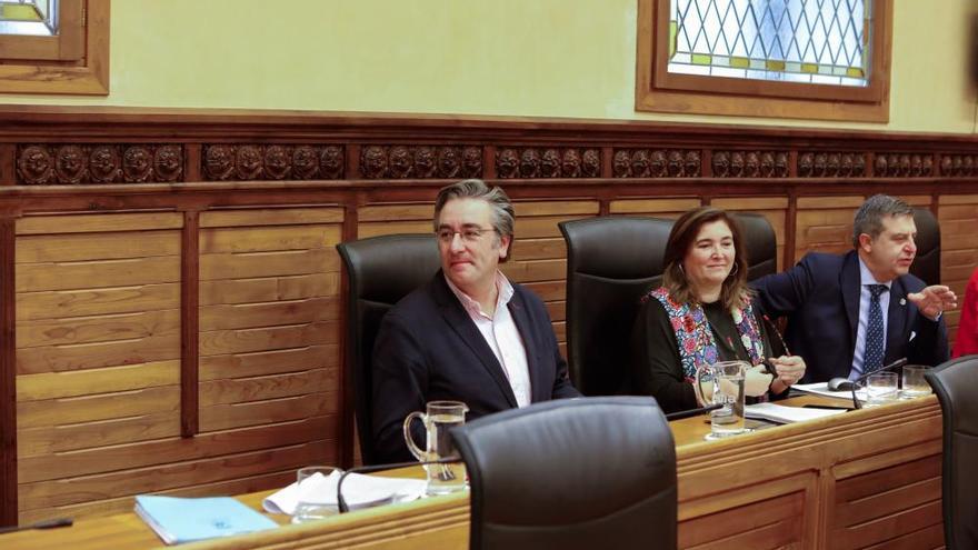 La Alcaldesa de Gijón expulsa del pleno a la Plataforma Antidesahucios