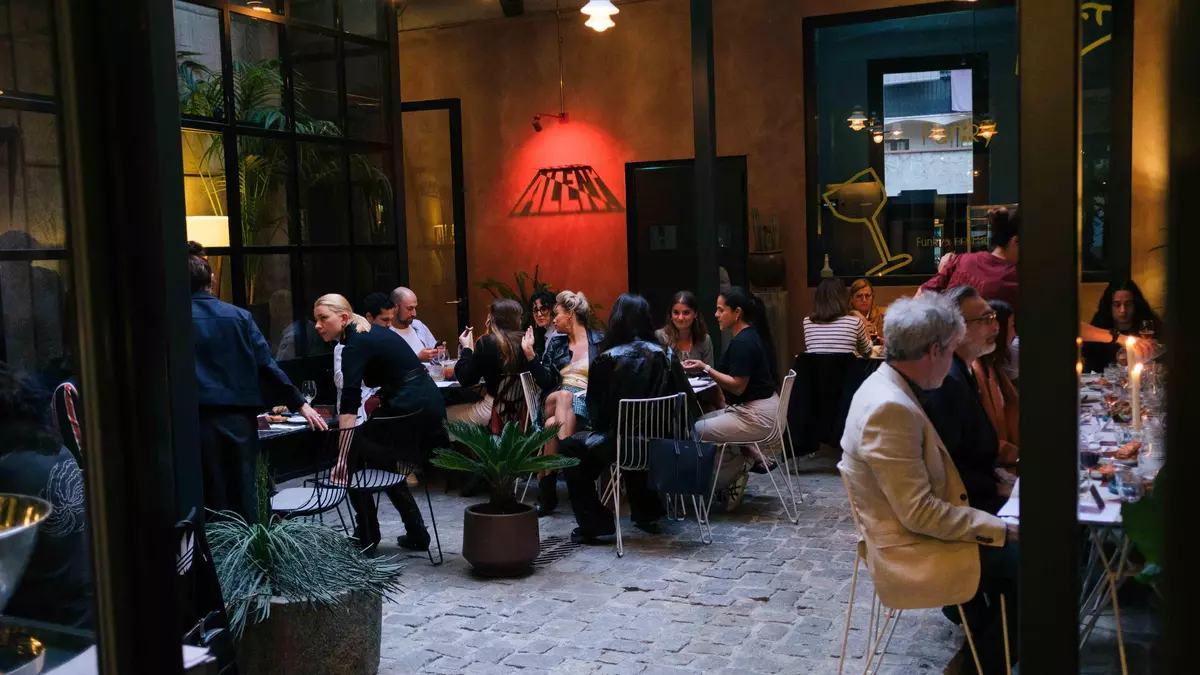 Restaurantes 'para guiris' que merecen una (re)visita de los barceloneses