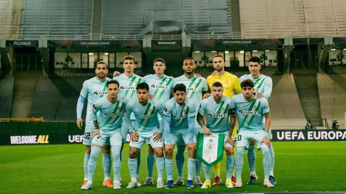 Las notas de los jugadores del Betis ante el Panathinaikos: Cucho y Abde, los más aseados en la derrota en Atenas