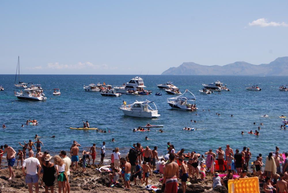 Tausende Besucher beim Entenhaschen in Can Picafort