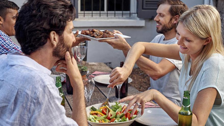 En verano, es esencial llevar una dieta saludable.