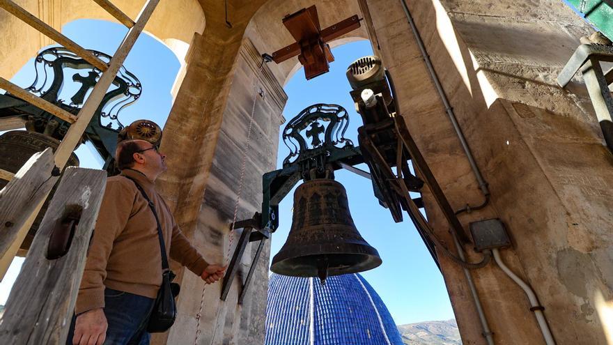 Alcoy recupera la matraca en la Iglesia de Santa María