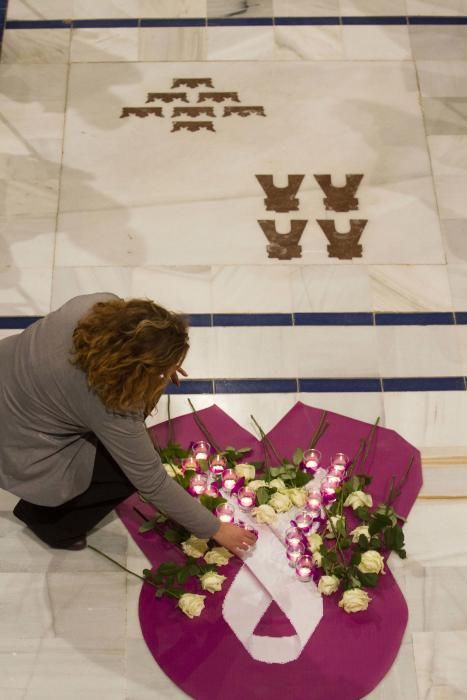 Homenaje a las víctimas de la violencia de género