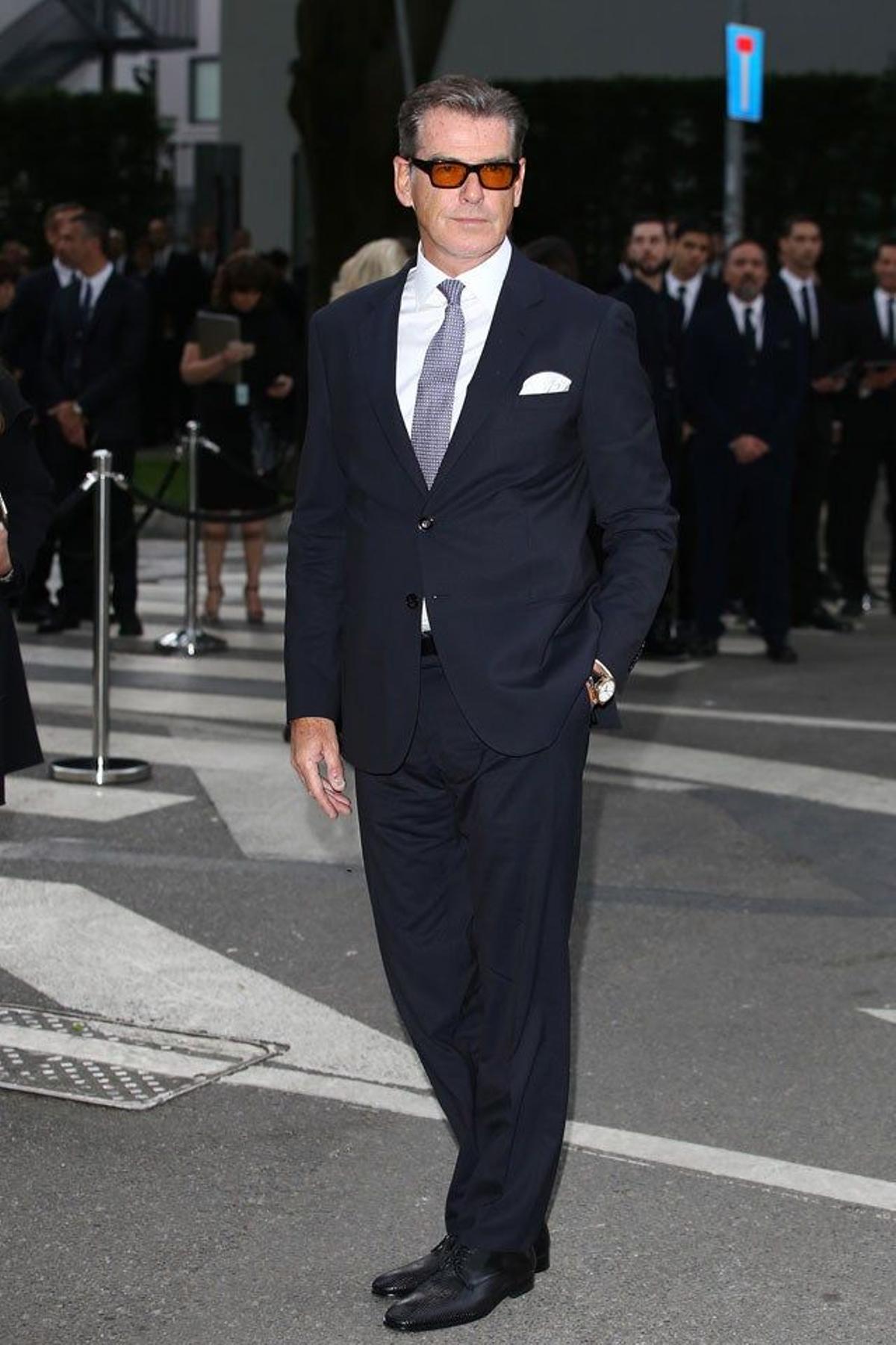 Pierce Brosnan en la fiesta de Armani en Milán