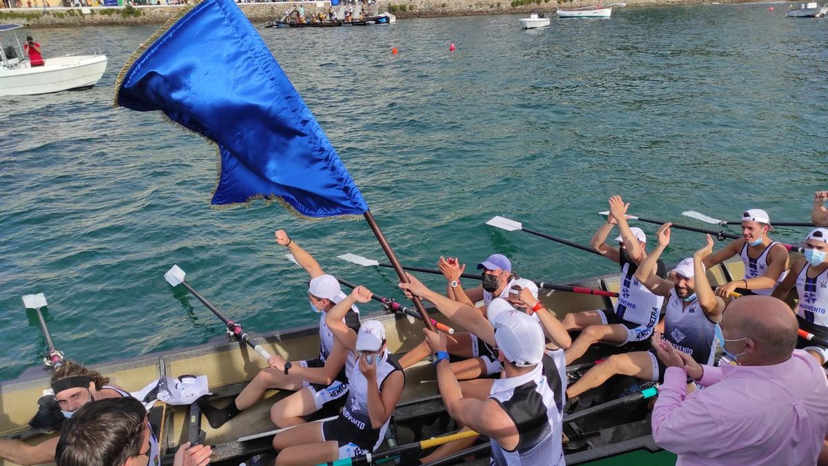 Castropol acoge la XXXIII Bandera Princesa de Asturias de Traineras