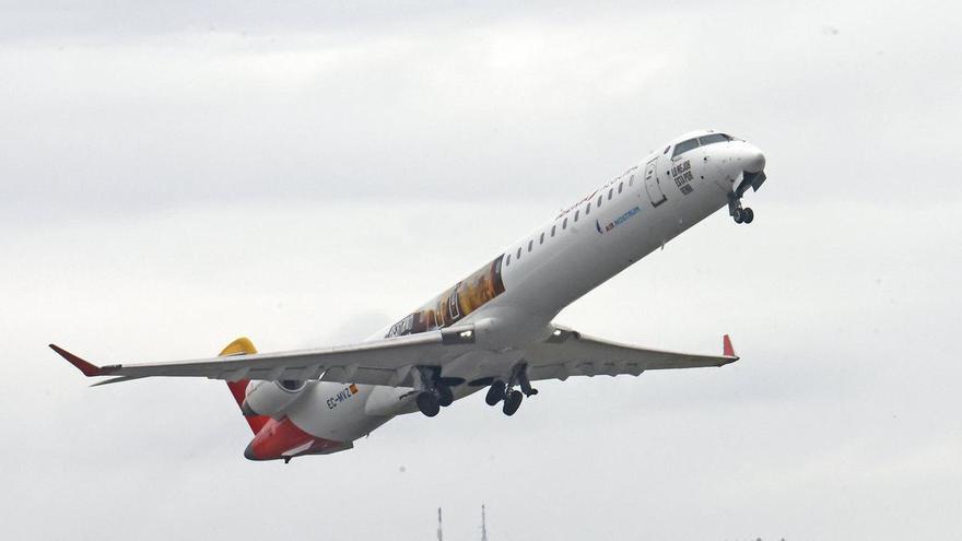 Posturas cada vez más enrocadas para reflotar el aeropuerto de Vigo: Abel Caballero ve una «trampa» la postura de la Diputación y Luisa Sánchez insiste en «no querer tirar dinero»