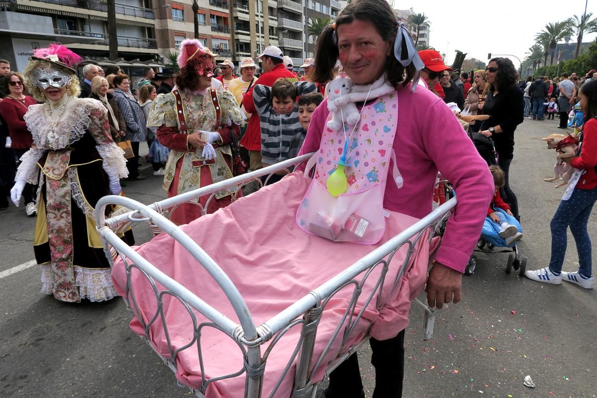 El gran desfile del Carnaval de Córdoba, en imágenes