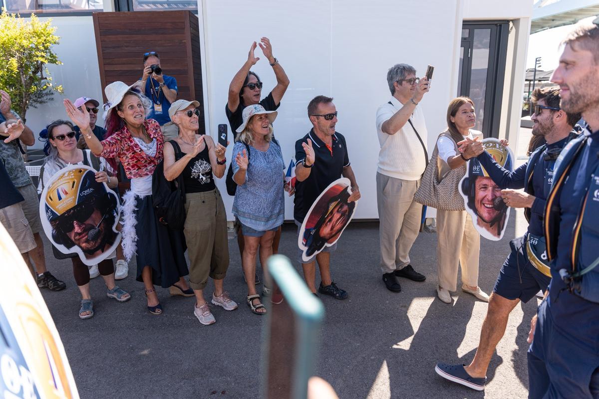 Vecinos del Poblenou y Gràcia, amigos de Christelle Douillard y Thierry Douillard, coach del Orient Express.