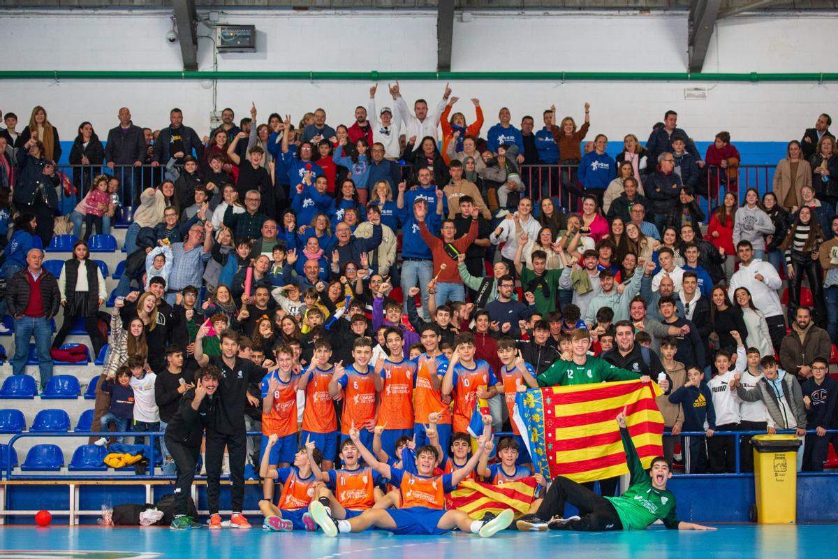 La selección Infantil Masculina de Jordi Corbí y David Font, campeona de España.