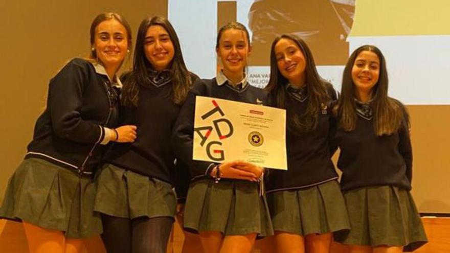 Irene Curty, alumna del Colegio Lar, se proclama mejor oradora de Galicia