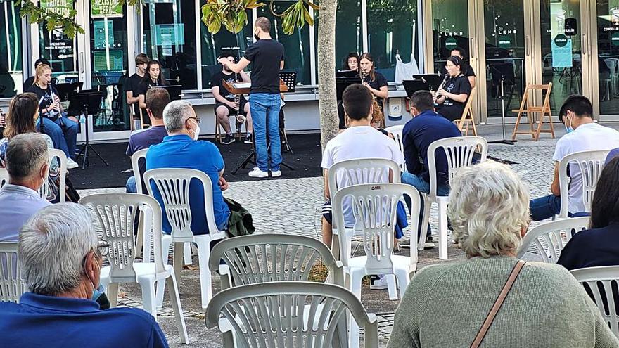 Concierto de ayer jueves, a media tarde, en el consistorio lalinense.