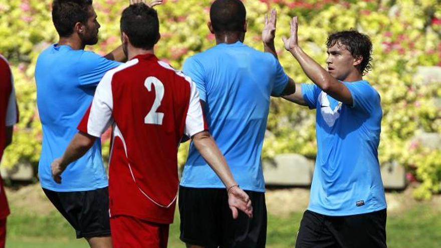 Seba celebra un gol.