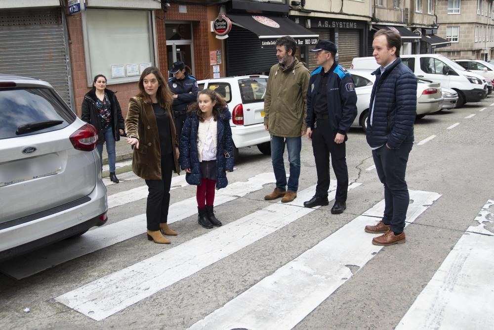 Inés Rey analiza la movilidad en Monte Alto con los vecinos del barrio