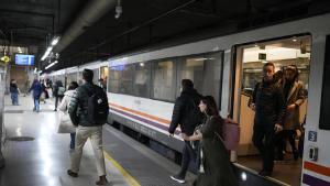 "Cada mañana está llena de vidas que se cruzan: alcemos la mirada"