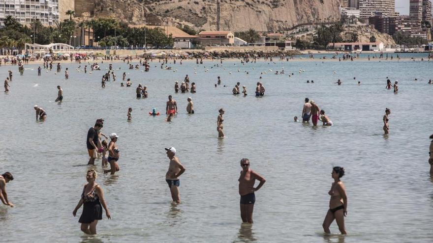 El viento de poniente trae hoy una jornada tórrida, la más calurosa de la semana