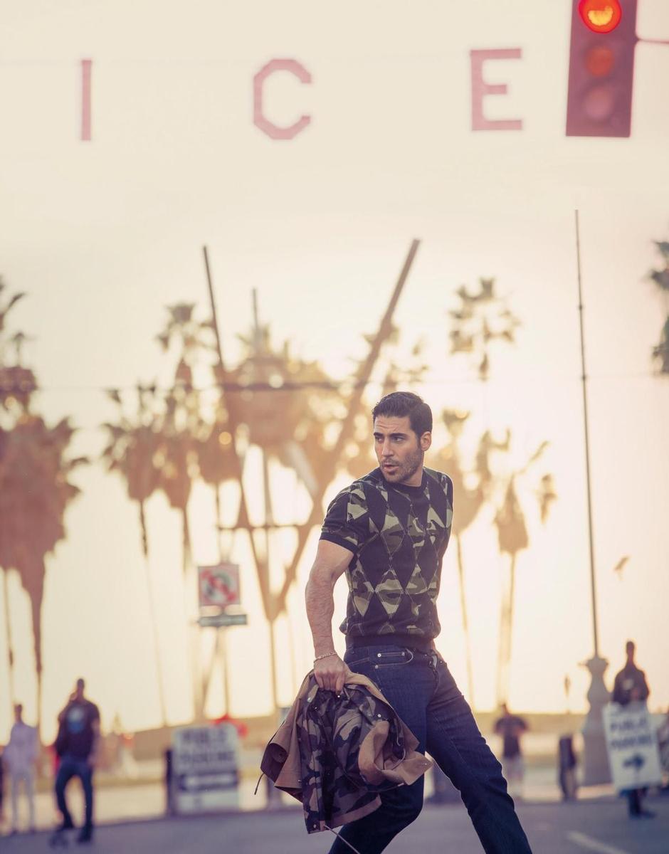 Miguel Ángel Silvestre en Venice Beach