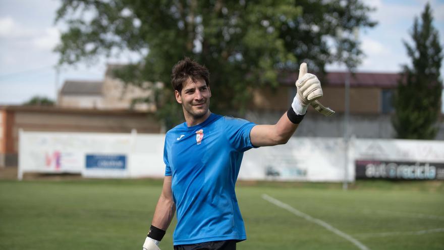 ZAMORA CF B - CD VILLARALBO | Miguel del Río: «La única idea que tengo es la de ascender»