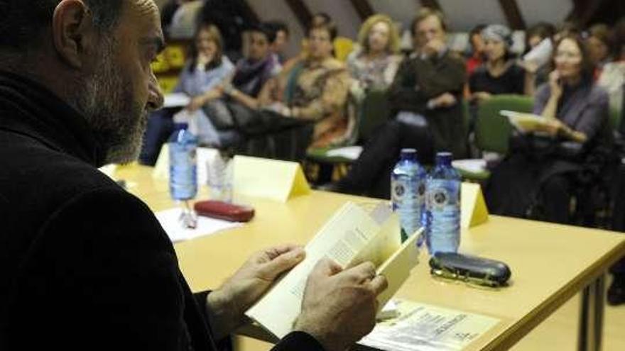 Xavier Seoane, ayer, en la presentación. / juan varela