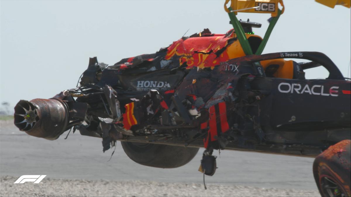 Bandera vermella a Silverstone per un brutal accident de Verstappen i Hamilton