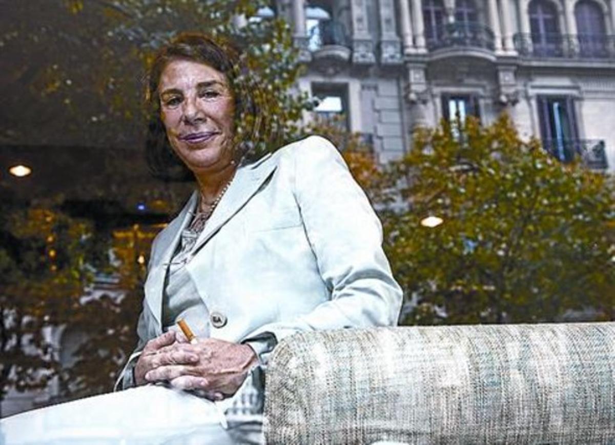 Combativa 8 La mexicana Sabina Berman, en un hotel de Barcelona.