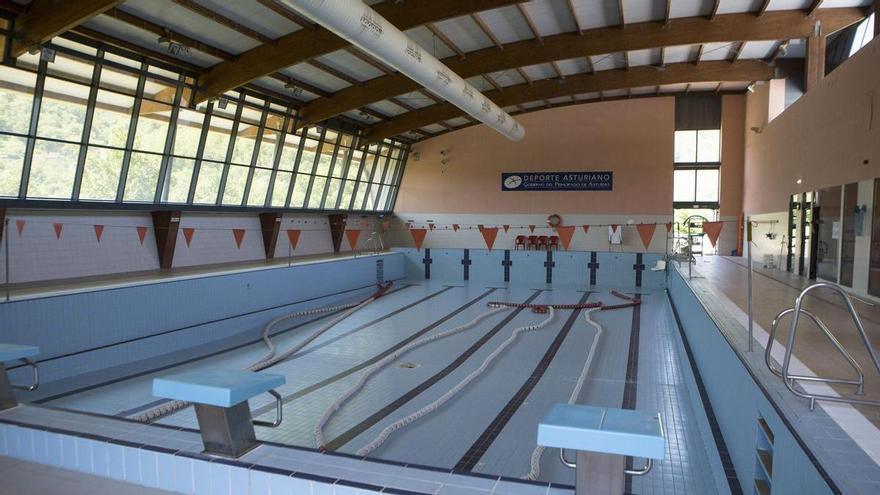 Laviana destina 1,2 millones a su red de calor: beneficiará al colegio y el pabellón de Barredos y la piscina y el polideportivo de la Pola