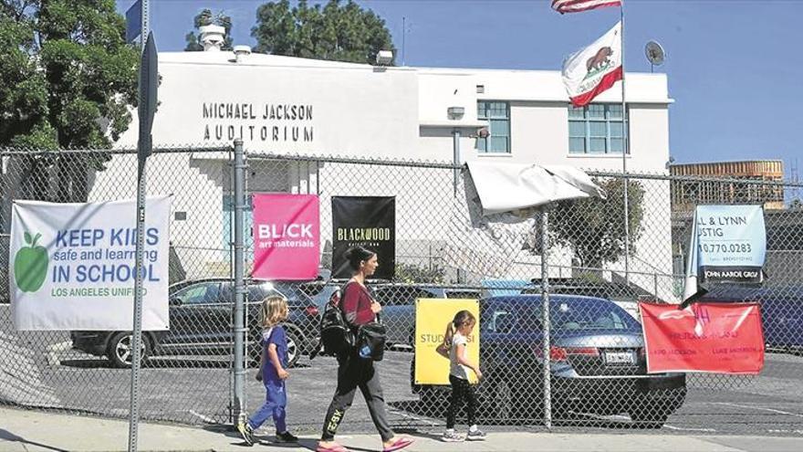 Michael Jackson no se queda sin escuela