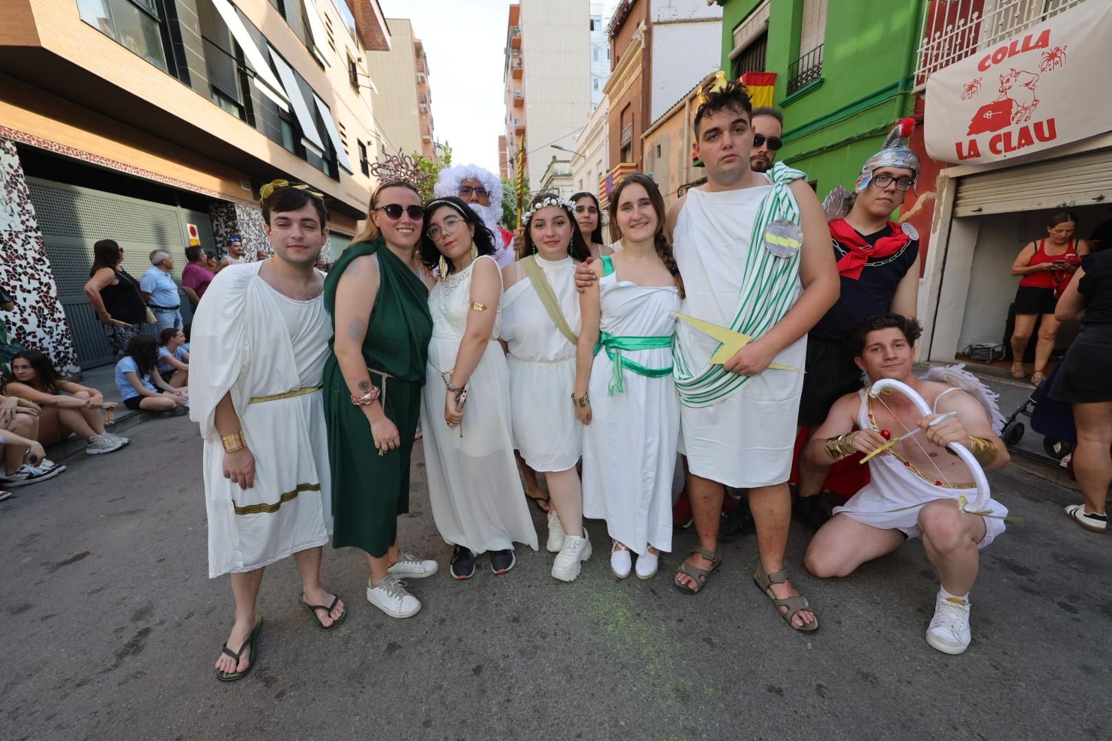 Galería | El Grau disfruta de su desfile de peñas