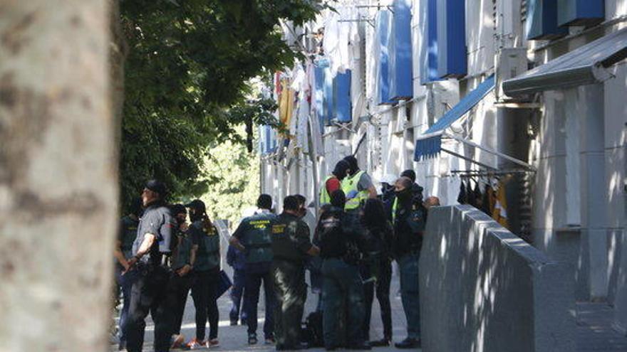 Sis detinguts en una macrooperació policial a Abrera i el Prat