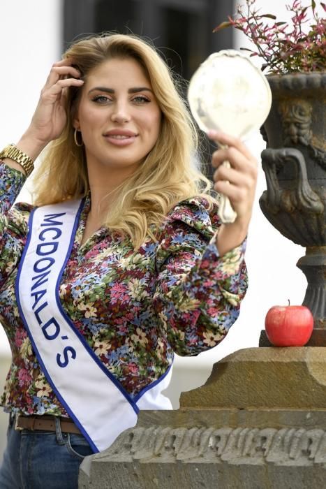 14-02-20 LAS PALMAS DE GRAN CANARIA. PLAZA DE SANTA ANA. LAS PALMAS DE GRAN CANARIA. CARNAVAL 2020. Candidata a Reina del Carnaval. Entrevista a Susana Bianca.    Fotos: Juan Castro.  | 14/02/2020 | Fotógrafo: Juan Carlos Castro