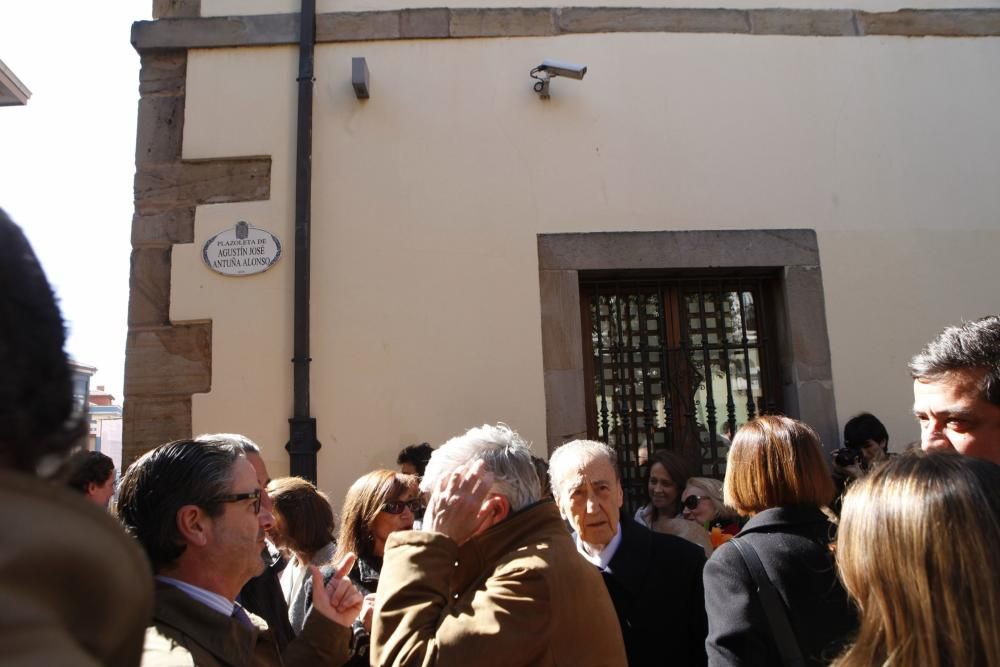 Plazoleta en Gijón con el nombre de Agustín Antuña