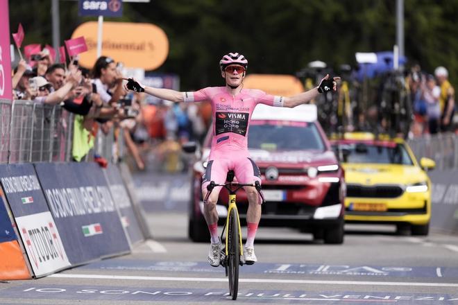 Cuarta victoria de un Vingegaard que no tiene piedad en el Giro